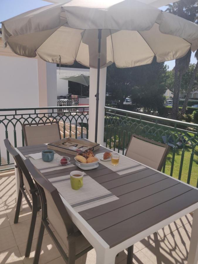 Comfortable apartment, Algarve Albufeira, 10 mn walk from Falésia beach Olhos de Agua  Esterno foto