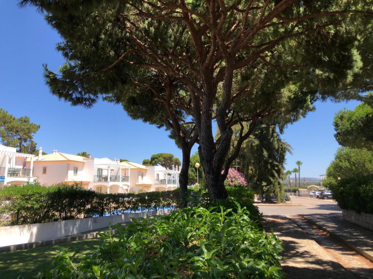 Comfortable apartment, Algarve Albufeira, 10 mn walk from Falésia beach Olhos de Agua  Esterno foto